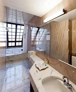 ホテル Pamplona 3*