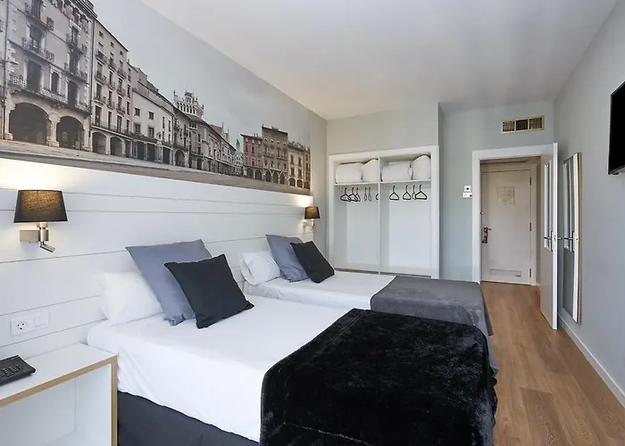 Pamplona Hotel Vic