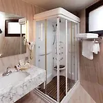ホテル Pamplona 3*
