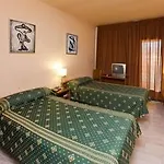 Pamplona 3*