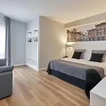 Pamplona ホテル ヴィク