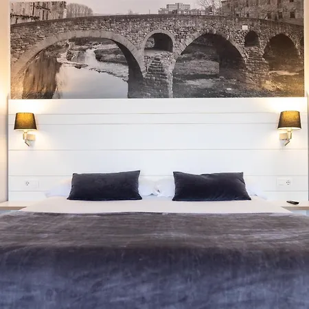 Pamplona Hotel 3*