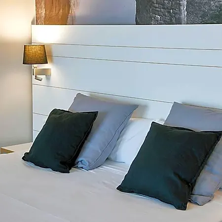 Pamplona 3* Vic