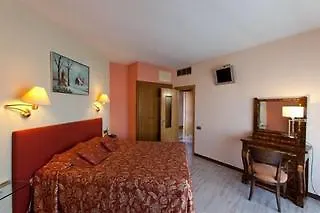 Hotel Pamplona Vic