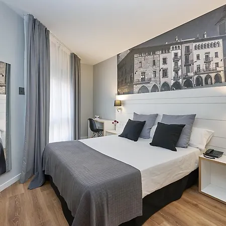 Pamplona Hotel Vic