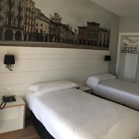 Pamplona 3* Vic